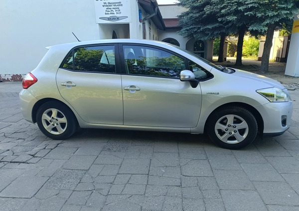 Toyota Auris cena 32000 przebieg: 228000, rok produkcji 2010 z Warszawa małe 631